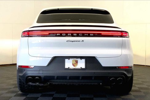 New 2025 Porsche Cayenne S image 6