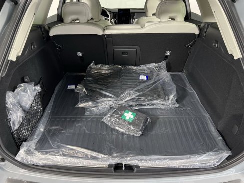 New 2026 Volvo XC60 T8 Ultra w/ Protection Package Premier image 20