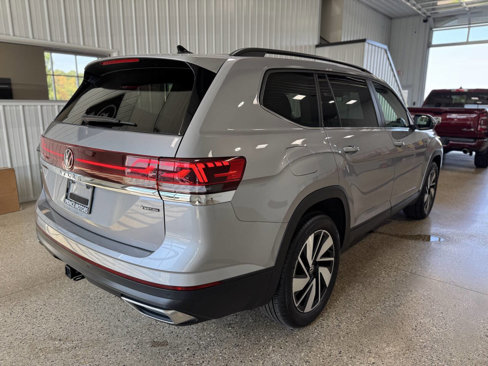 Used 2024 Volkswagen Atlas SE image 14