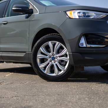 Used 2021 Ford Edge Titanium w/ Cargo Accessory Package image 10