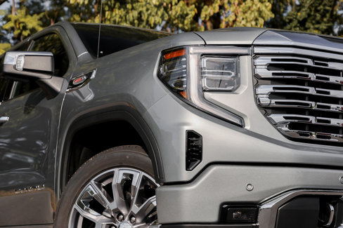 New 2026 GMC Sierra 1500 Denali w/ Denali Reserve Package image 3