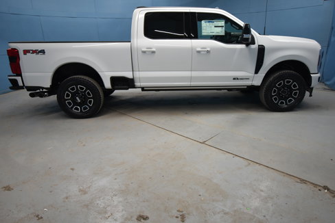 New 2025 Ford F250 Platinum image 30