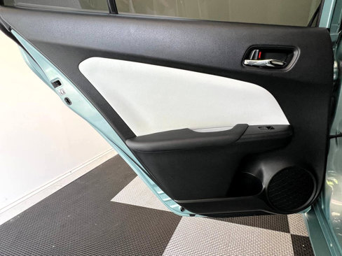 Used 2019 Toyota Prius Limited image 9
