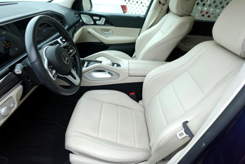 Used 2022 Mercedes-Benz GLS 450 4MATIC image 9