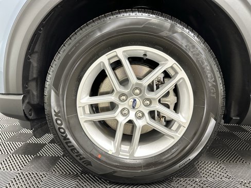 New 2025 Ford Explorer Active w/ Active Comfort Package image 9