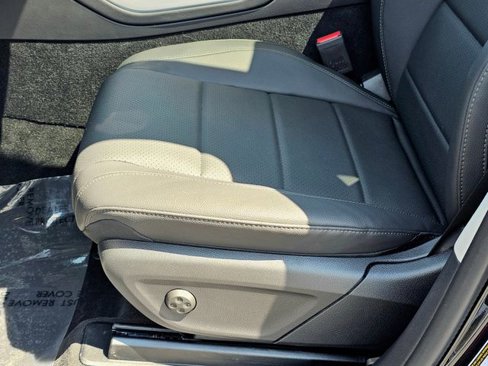 Certified 2025 Mercedes-Benz GLE 350 4MATIC image 20