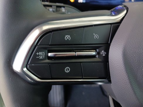 New 2026 Chevrolet Equinox LT w/ Convenience Package II image 12