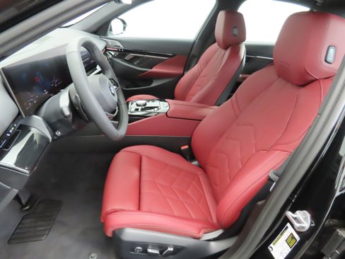 Used 2025 BMW 530i w/ Premium Package image 19