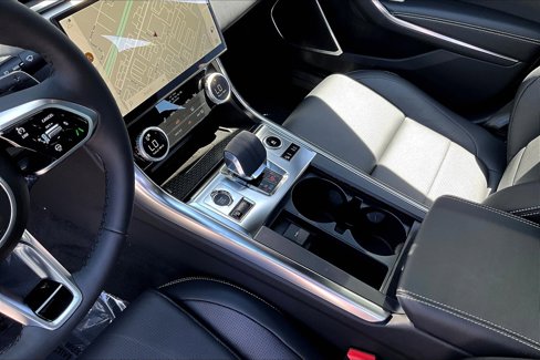New 2024 Jaguar XF R-Dynamic SE image 8