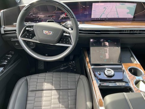 New 2025 Cadillac Escalade Sport Platinum w/ LPO, ONYX Package image 13