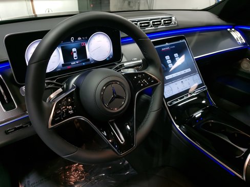 New 2025 Mercedes-Benz S 580 4MATIC Sedan image 18