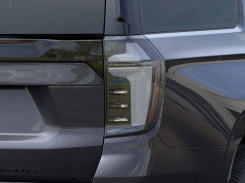 New 2026 Chevrolet Suburban Premier image 11