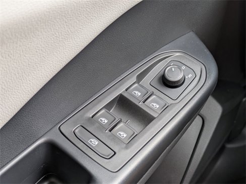 New 2025 Volkswagen Taos S image 23