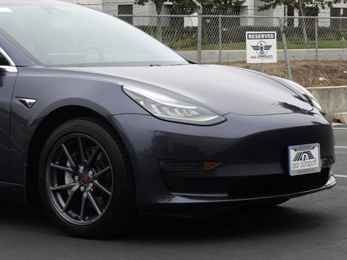 Used 2018 Tesla Model 3 Long Range image 18