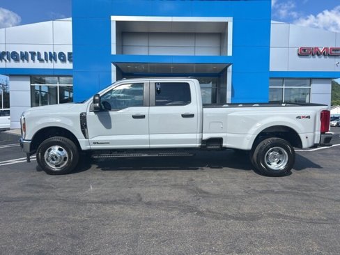 New 2025 Ford F350 XL image 4