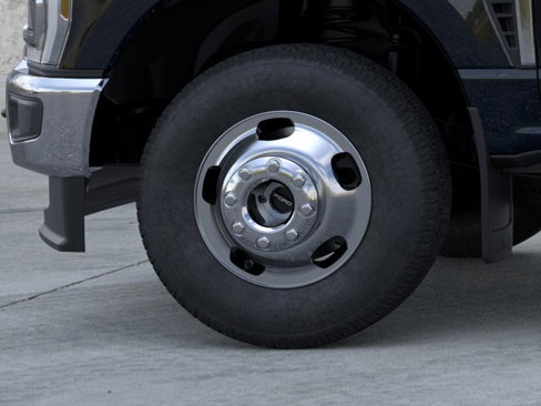 New 2026 Ford F350 XLT image 19