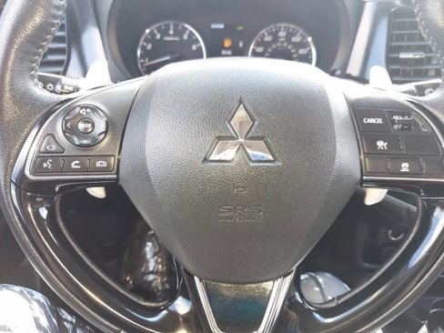 Used 2018 Mitsubishi Outlander GT image 13