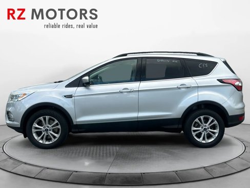 Used 2018 Ford Escape SEL image 2