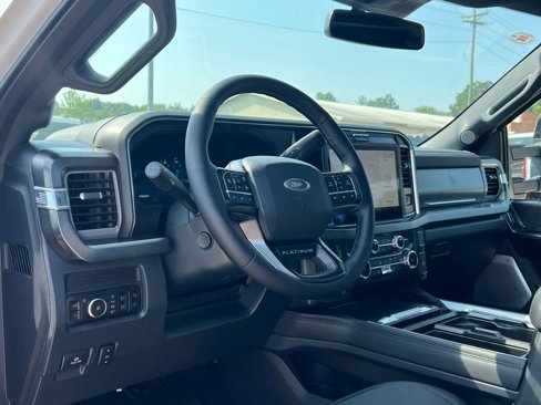 New 2025 Ford F250 Platinum image 13