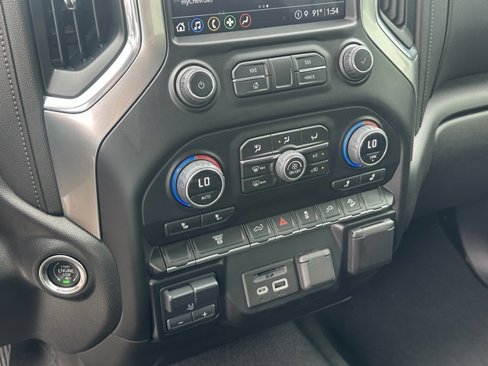 Used 2023 Chevrolet Silverado 3500 LTZ w/ Gooseneck/5TH Wheel Package image 35
