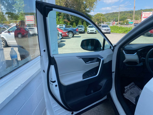 Used 2024 Toyota RAV4 XLE image 16