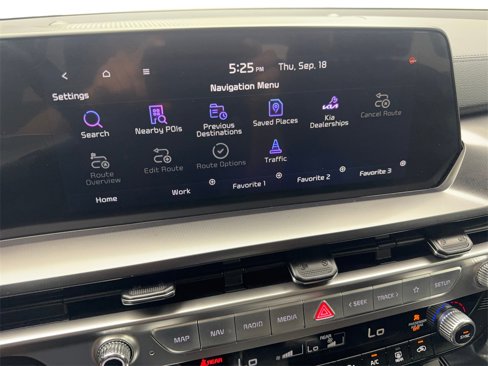 Used 2025 Kia Telluride S image 61