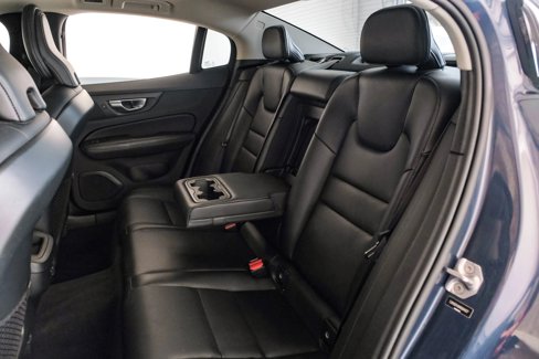 Used 2021 Volvo S60 T5 Momentum image 31