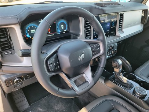 New 2025 Ford Bronco Outer Banks image 13