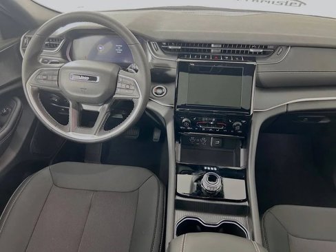 New 2025 Jeep Grand Cherokee Laredo X w/ Luxury Tech Group I image 23