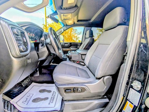 Used 2021 Chevrolet Silverado 2500 LT w/ Midnight Edition image 13