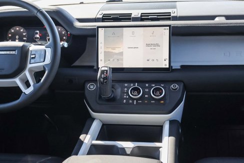 New 2025 Land Rover Defender 110 S image 15