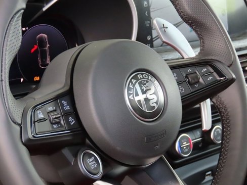 New 2024 Alfa Romeo Stelvio Sprint image 27