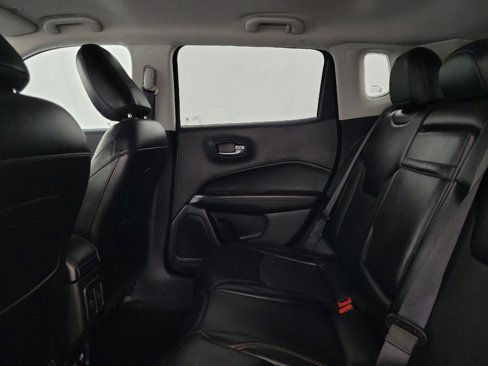 Used 2018 Jeep Compass Limited w/ Navigation Group image 18