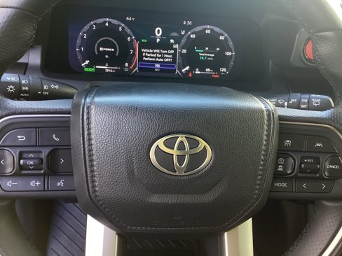 Used 2025 Toyota 4Runner 4WD image 20