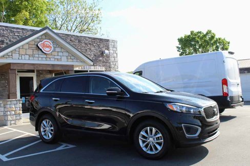 Used 2018 Kia Sorento L image 3