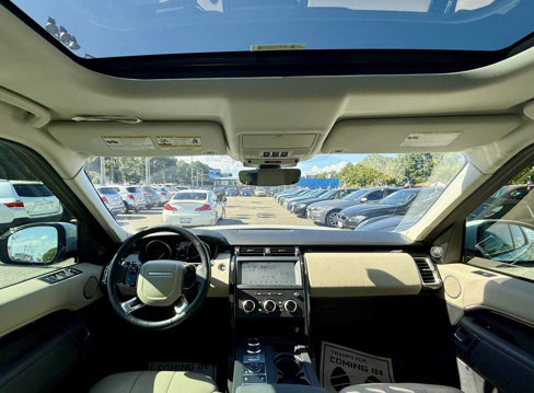 Used 2020 Land Rover Discovery SE image 8