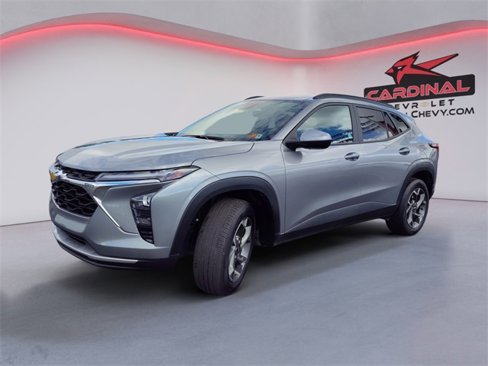 Used 2025 Chevrolet Trax LT w/ Driver Confidence Package image 17