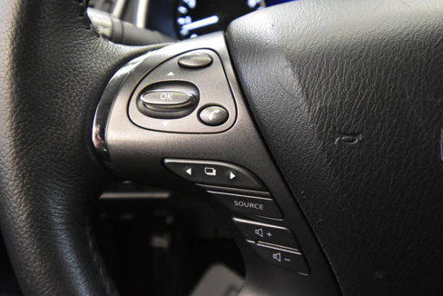 Used 2023 Nissan Murano SV image 25