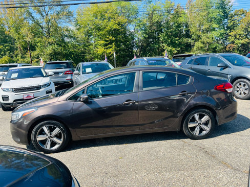 Used 2018 Kia Forte LX w/ LX Popular Package image 3
