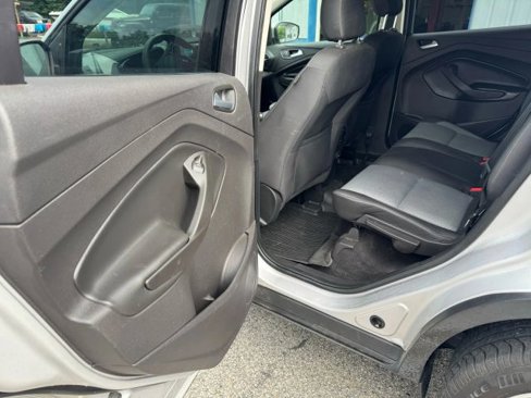 Used 2018 Ford Escape SE w/ Ford Safe & Smart Package image 10