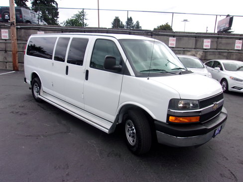Used 2016 Chevrolet Express 3500 LT w/ LT Preferred Equipment Group image 2