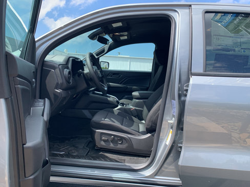 New 2026 Chevrolet Colorado W/T w/ WT Custom Package image 4