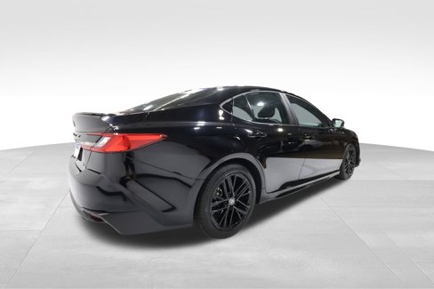 Used 2025 Toyota Camry XSE image 4