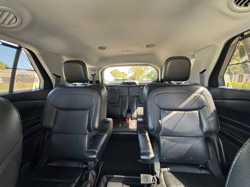 Used 2021 Ford Explorer Limited w/ Equipment Group 301A image 14
