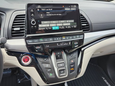 New 2026 Honda Odyssey Touring image 22