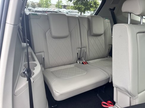 New 2025 Volkswagen Atlas SEL Premium R-Line image 17