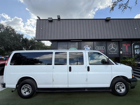 Used 2020 Chevrolet Express 3500 LT w/ LT Preferred Equipment Group image 8