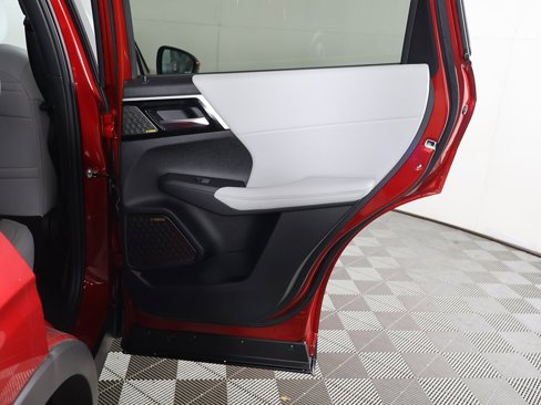 New 2025 Mitsubishi Outlander SE image 30