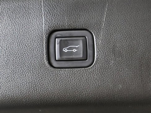 Used 2023 Buick Enclave Essence image 20