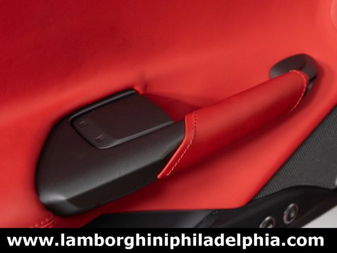 Used 2018 Ferrari 488 GTB image 11